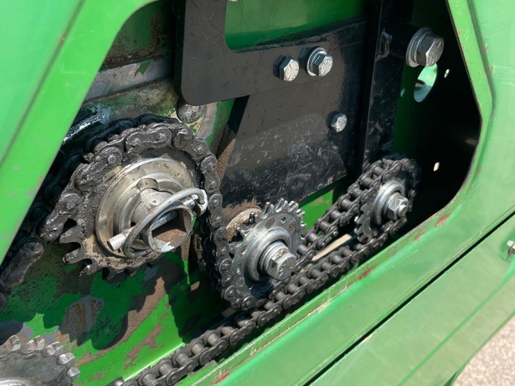 john-deere-1590-image-16