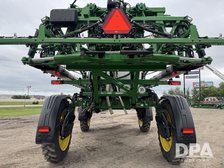 2023-john-deere-412r-image-10