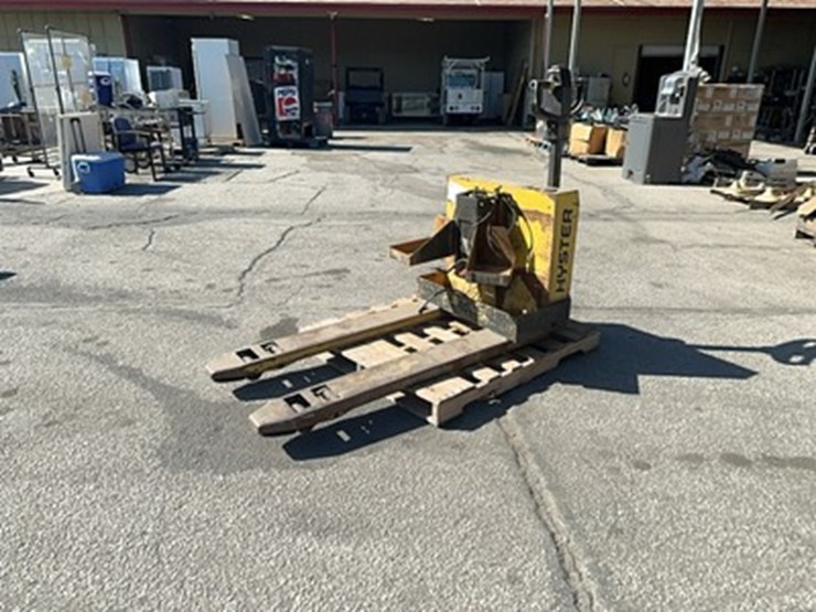 lot#--hyster-electric-pallet-jack-image-2