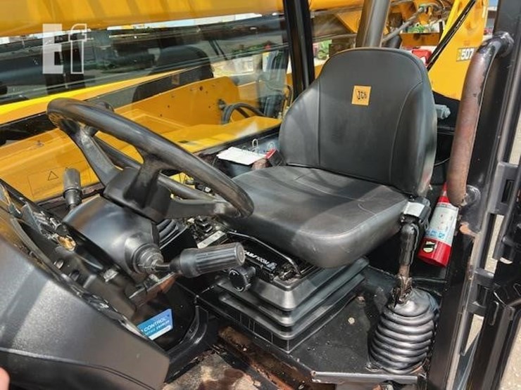 2015-jcb-507-42-image-35
