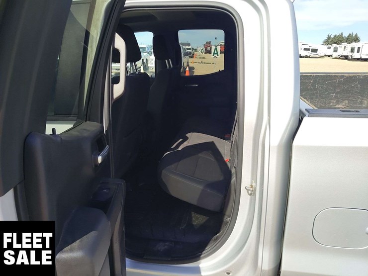2019-chevrolet-silverado-1500-image-14