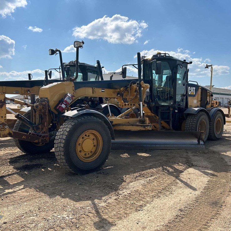 2015 CATERPILLAR 160M AWD