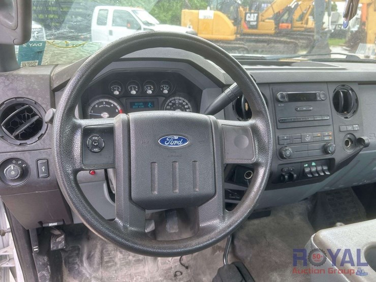 2015-ford-f550-image-11