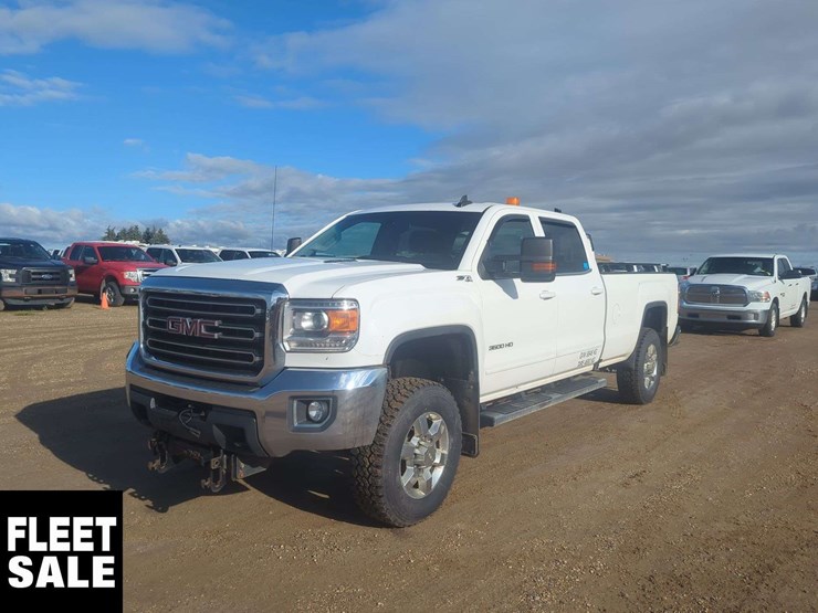 2016-gmc-sierra-3500hd-image-16