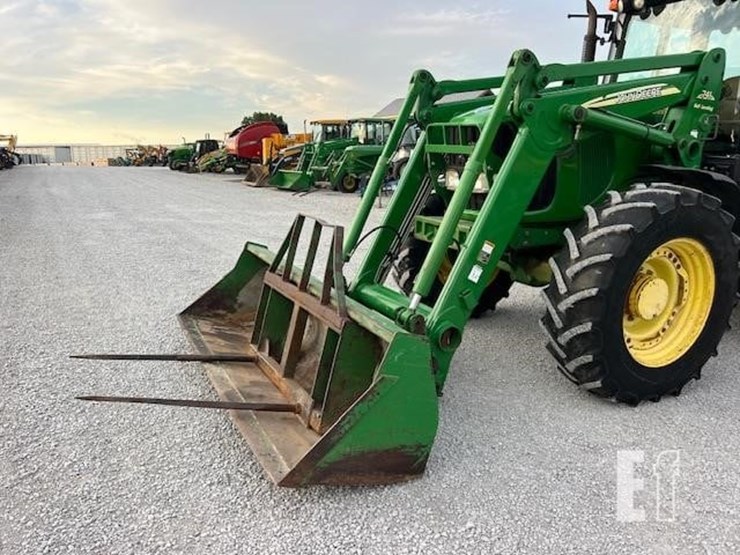 2005-john-deere-7420-image-13