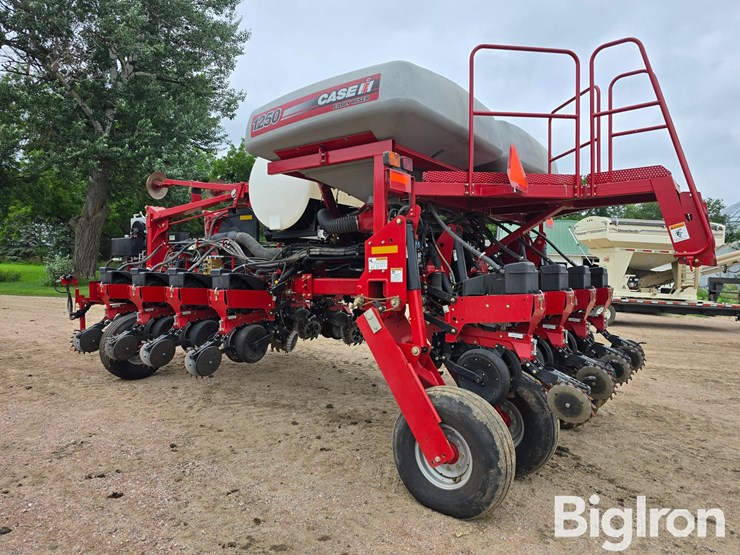 2012-case-ih-1250-image-7