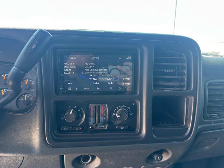 2006-chevrolet-silverado-1500hd-image-6