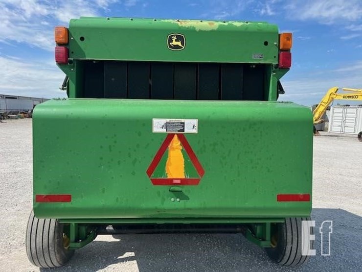 2006-john-deere-567-image-3