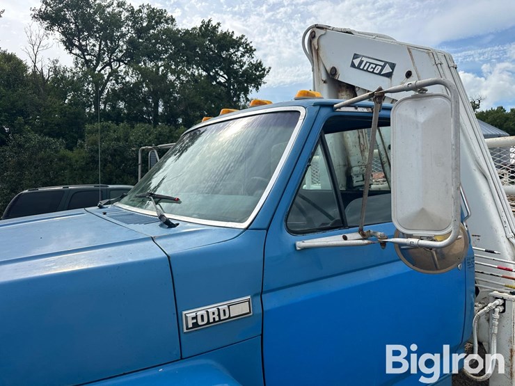 1982-ford-f700-image-14