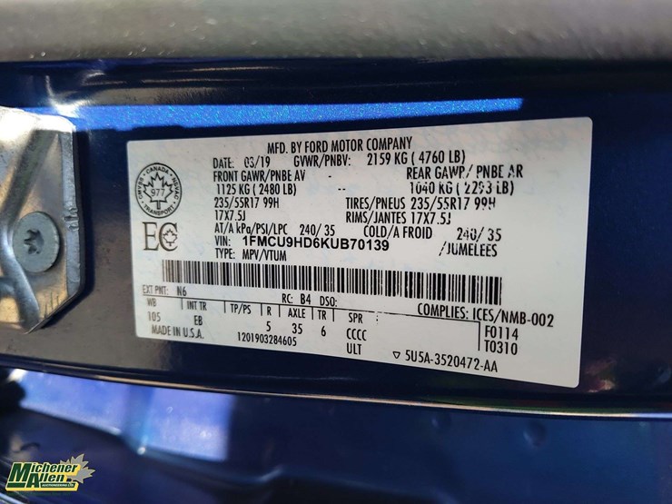 2019-ford-escape-sel-image-7