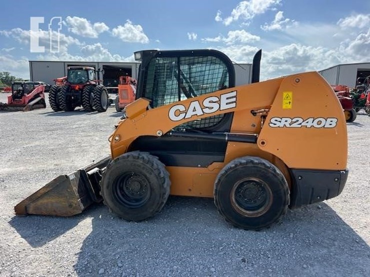 2022-case-sr240b-image-7