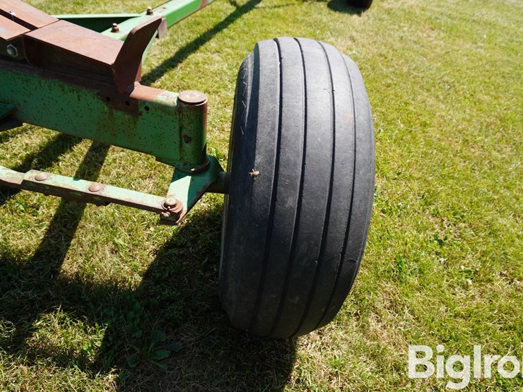 john-deere-24-image-14