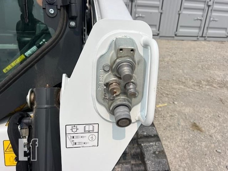 2024-bobcat-t595-image-17