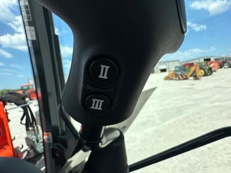2023-kubota-m7-154-deluxe-image-30