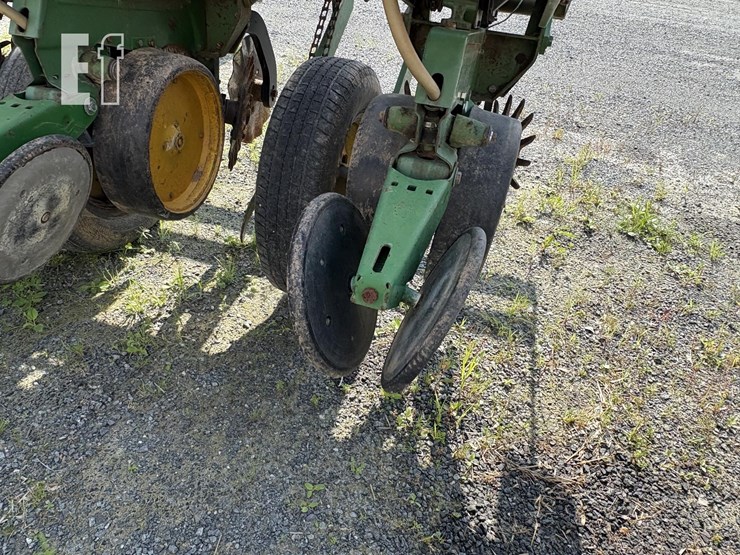 john-deere-7000-image-11