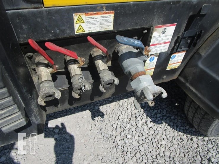2011-kaeser-m100-image-3