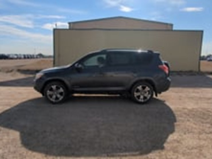 2008-toyota-rav4-image-38