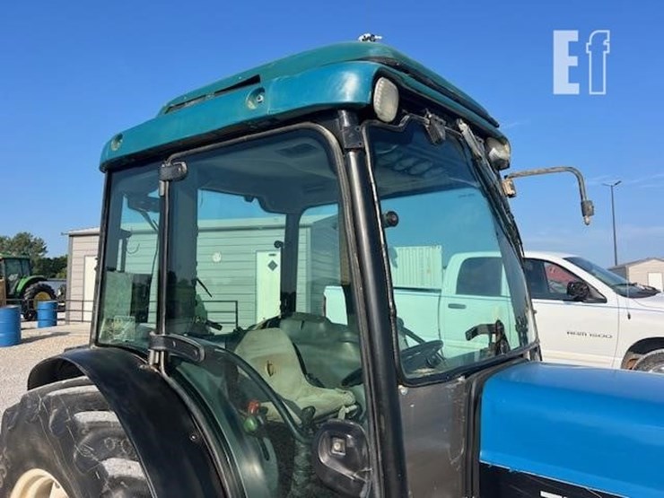 new-holland-tn90f-image-16
