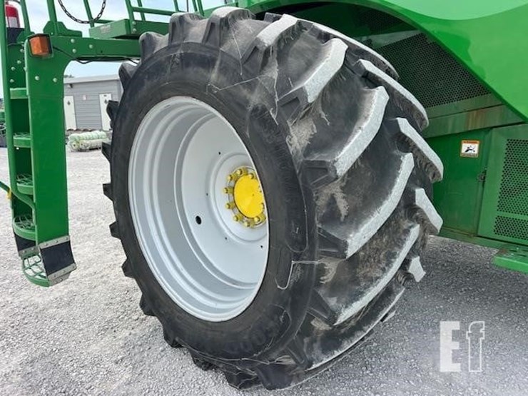 2014-john-deere-s670-image-58