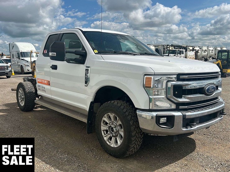 2021-ford-f350-image-22