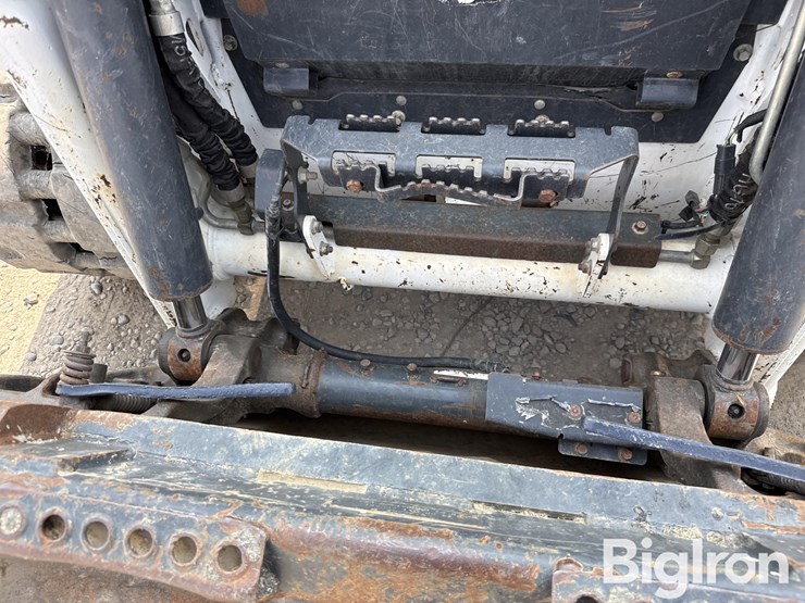 2022-bobcat-t66-image-16