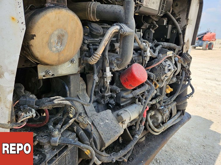 2018-bobcat-t590-image-19