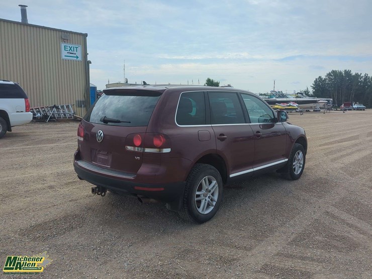 2008-volkswagen-touareg-image-4