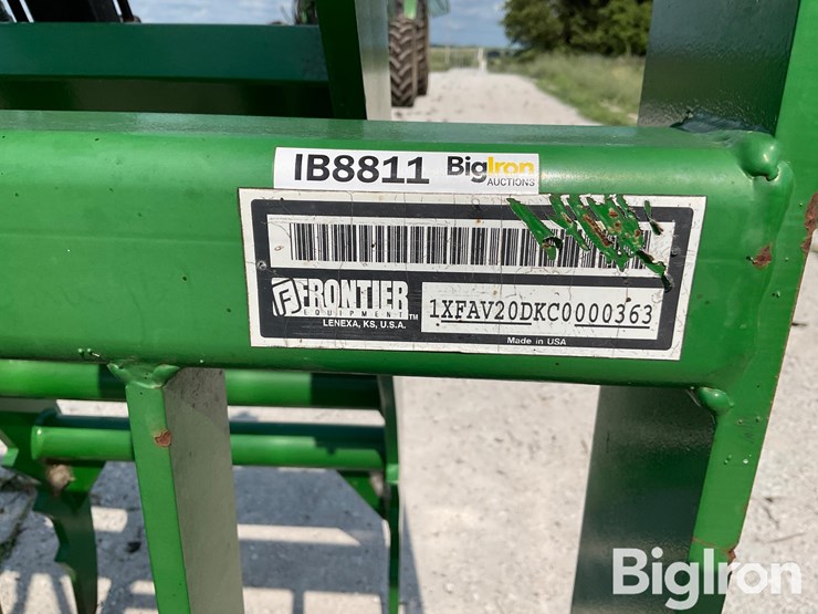 2012-john-deere-740-image-11