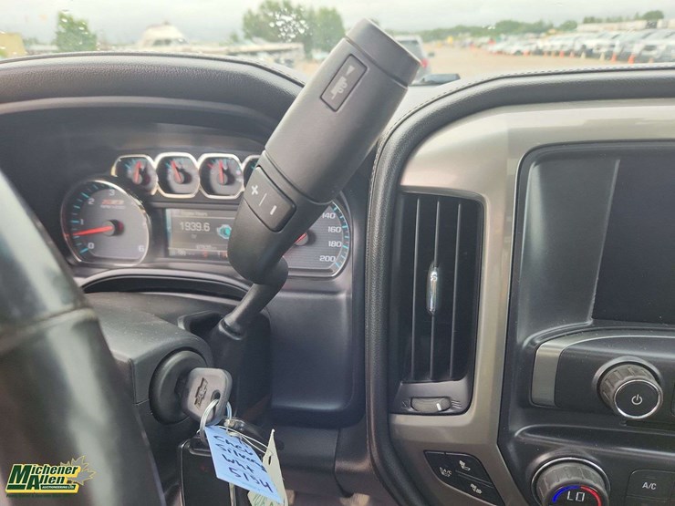 2015-chevrolet-silverado-1500-image-11