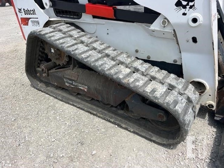 2020-bobcat-t870-image-14