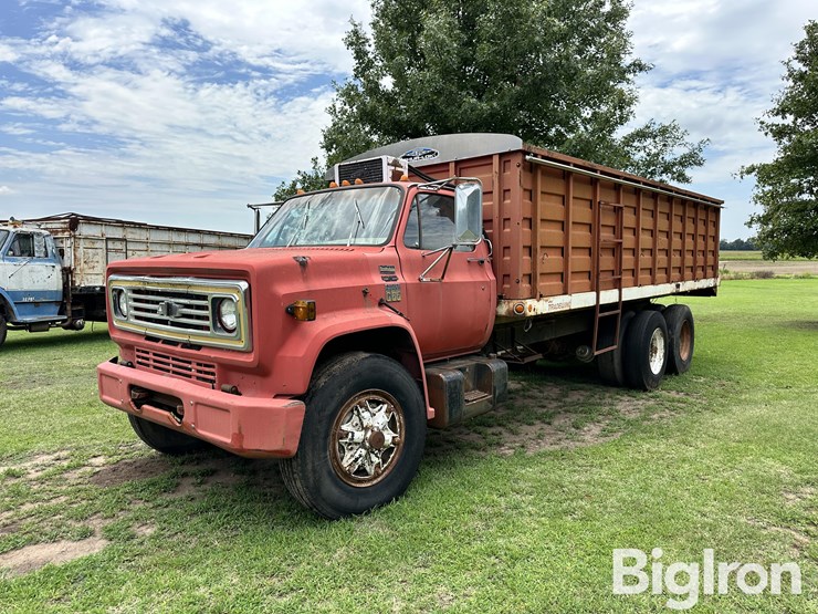 1977-chevrolet-c65-image-1