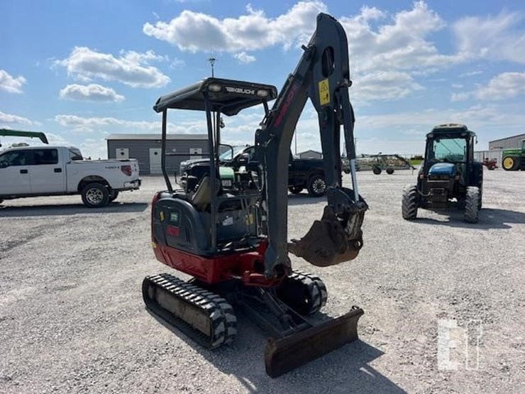 takeuchi-tb216-image-8