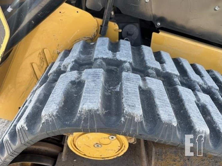 2015-caterpillar-299d-image-14