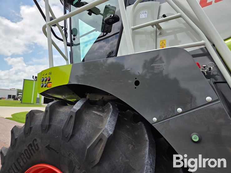 2022-claas-jaguar-970-image-14
