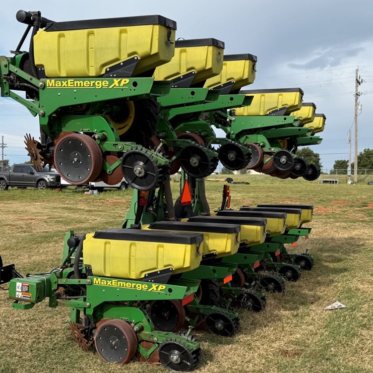 JOHN DEERE 1720
