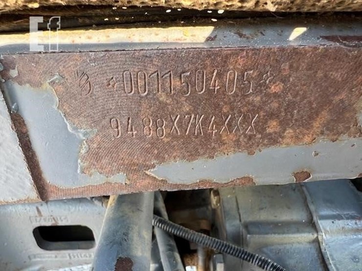 new-holland-tn90f-image-14