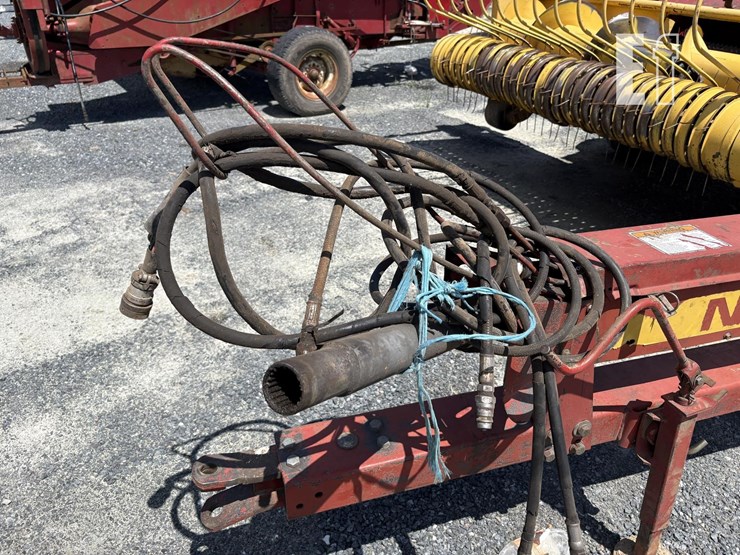 new-holland-900-image-4