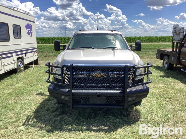 2009-chevrolet-silverado-2500-image-2