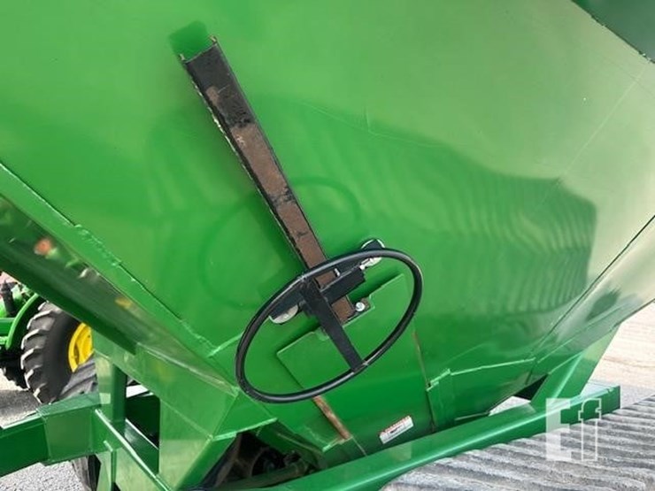 2011-j&m-1151-22t-image-15