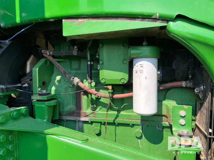 2010-john-deere-9530t-image-30