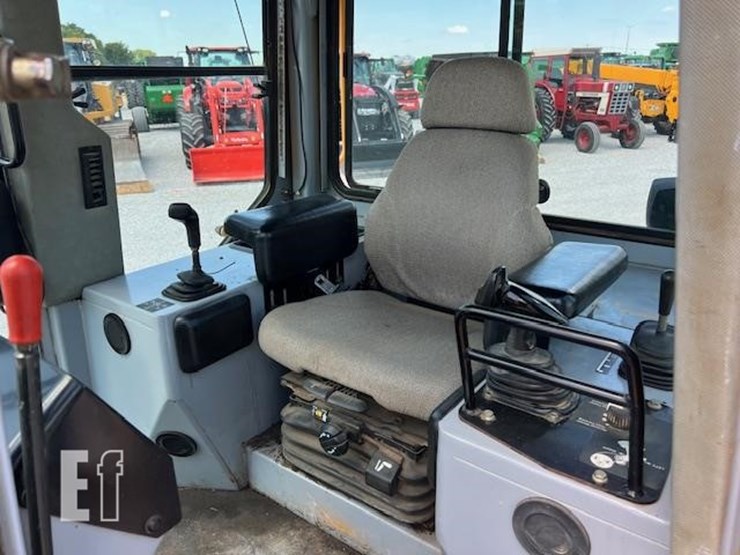 2000-deere-750c-lt-ii-image-28