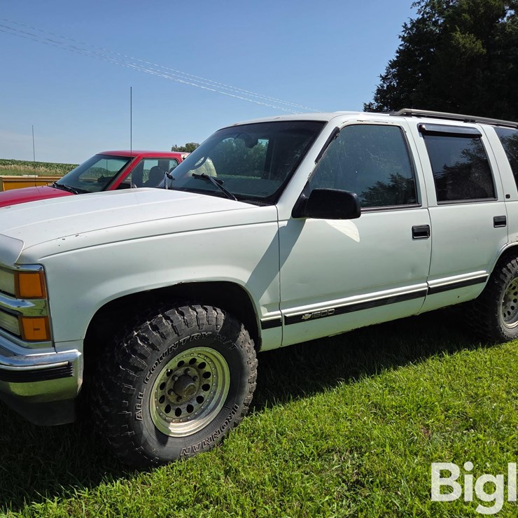 1997 CHEVROLET TAHOE