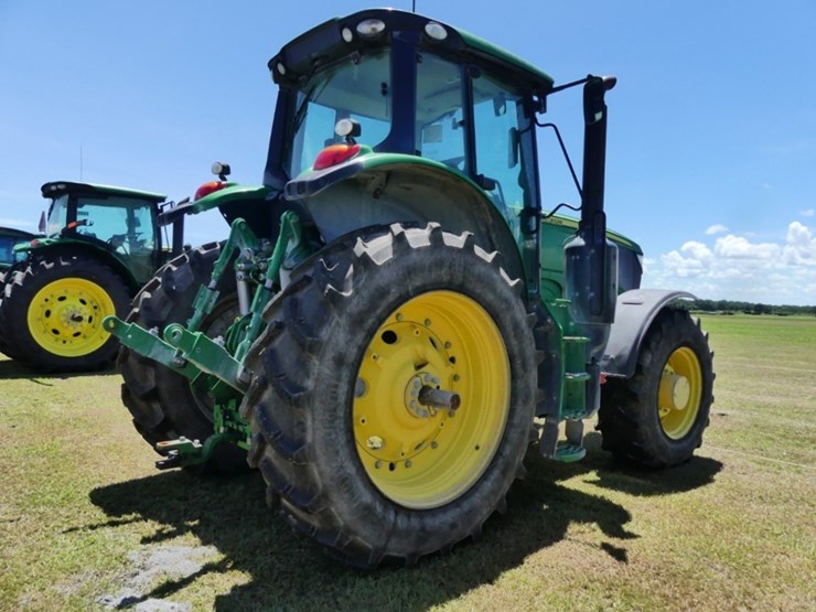 john-deere-6175m-image-3