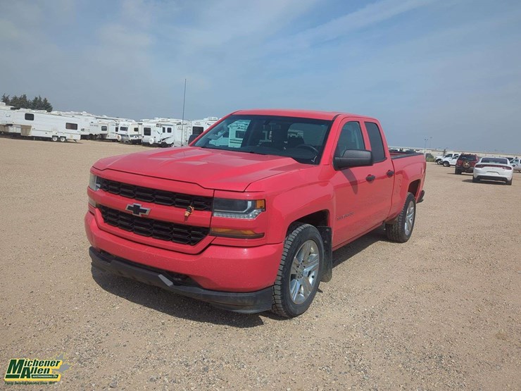 2017-chevrolet-silverado-1500-image-25
