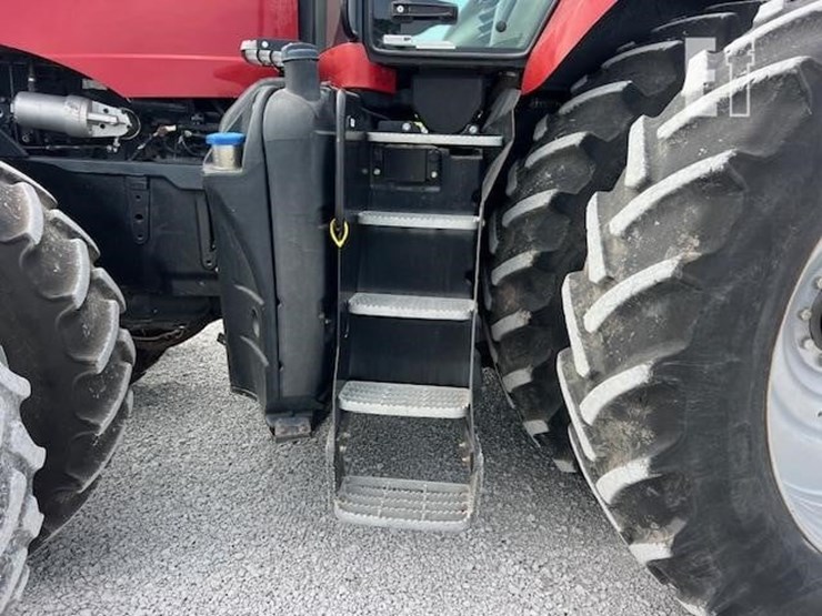 2014-case-ih-magnum-315-image-26