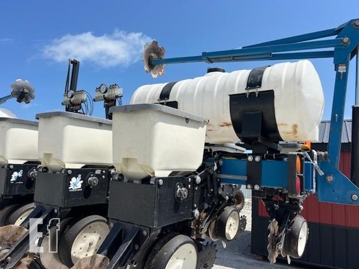 2001-kinze-3500-image-27