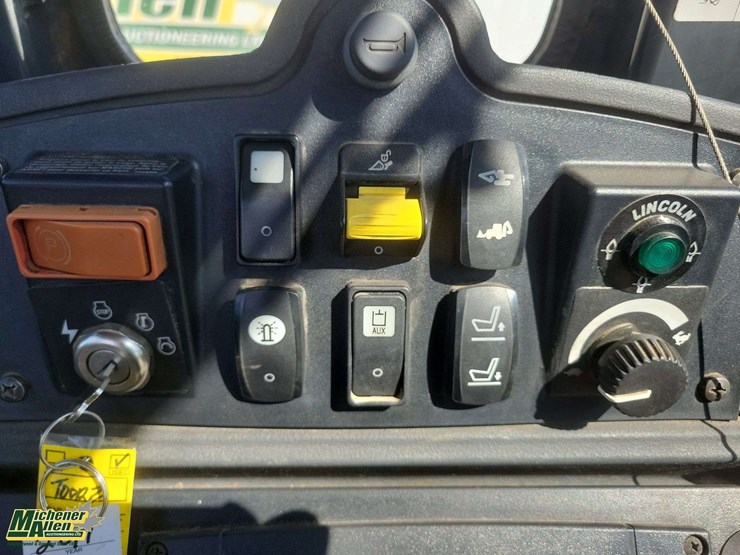 2011-deere-710j-image-15