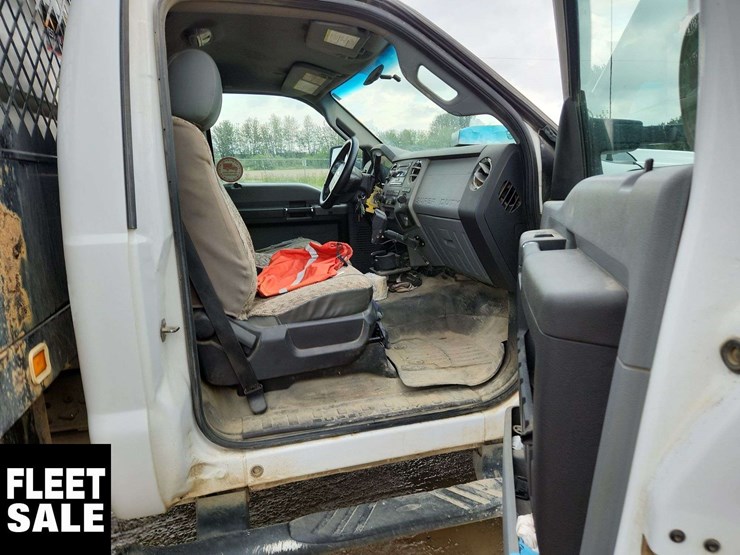 2016-ford-f550-image-18