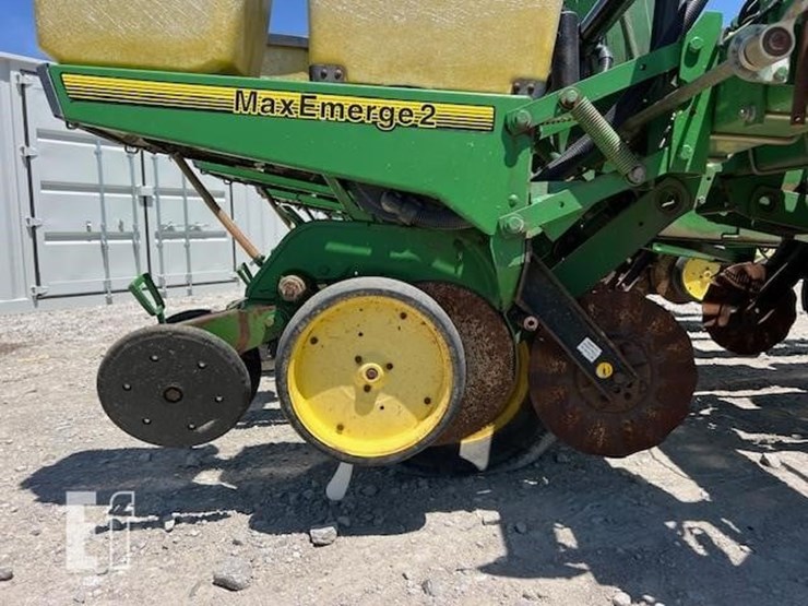 1993-john-deere-7200-image-18
