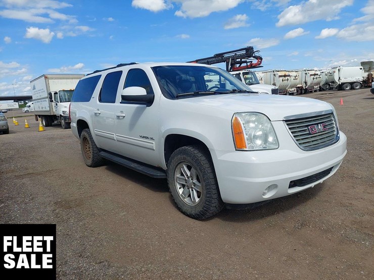 2012-gmc-yukon-xl-image-2